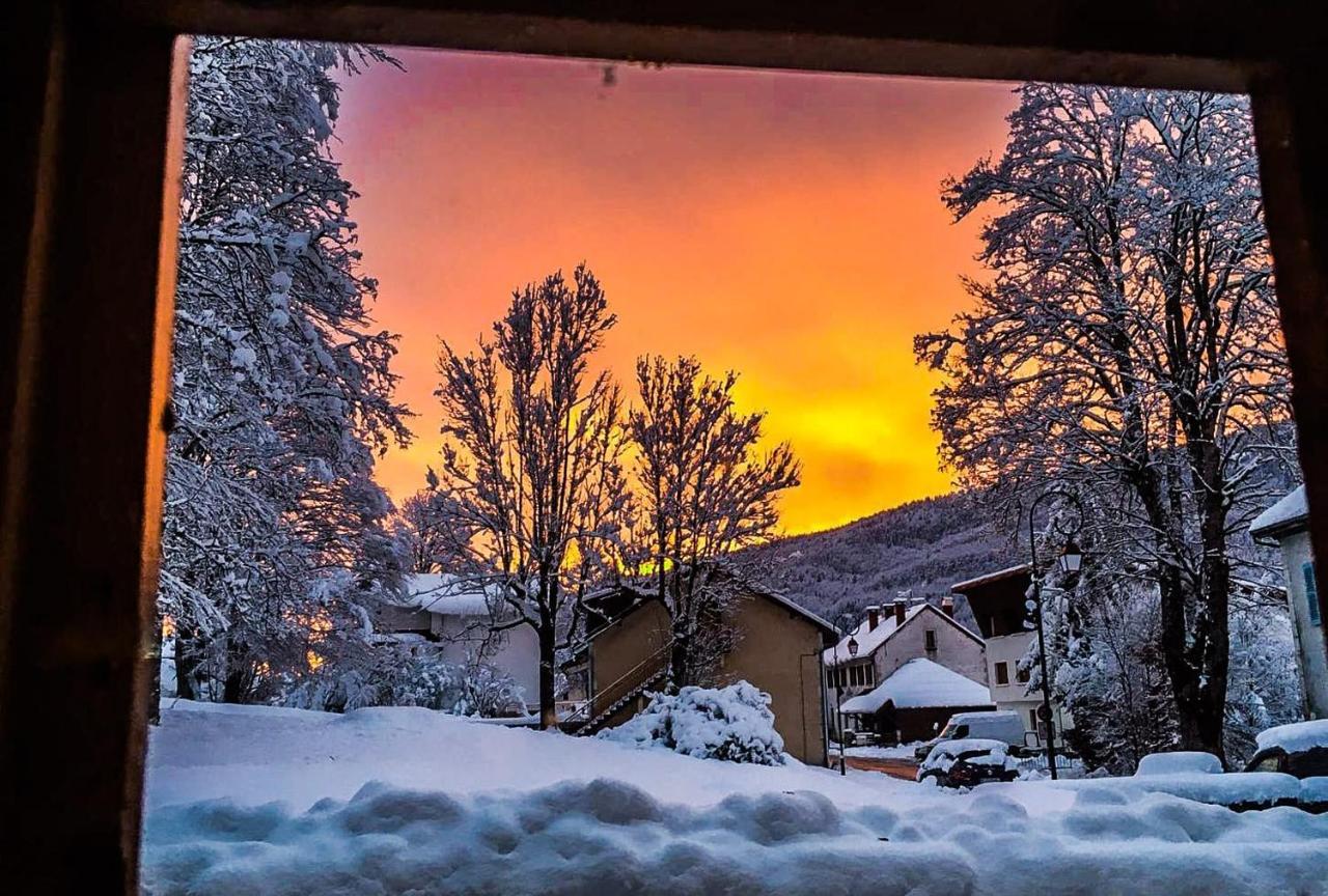 Relais Mont Jura Adults Only Bed & Breakfast Lélex Exterior foto