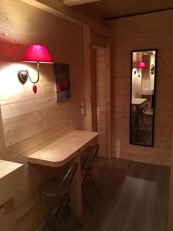 Relais Mont Jura Adults Only Bed & Breakfast Lélex Cameră foto