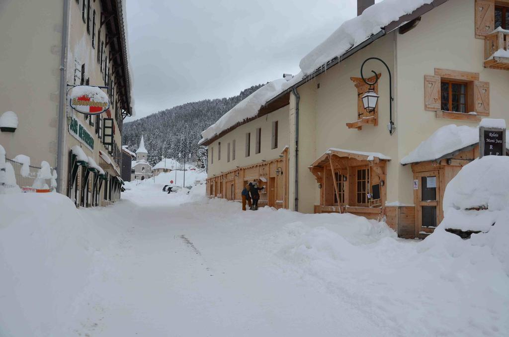Relais Mont Jura Adults Only Bed & Breakfast Lélex Exterior foto