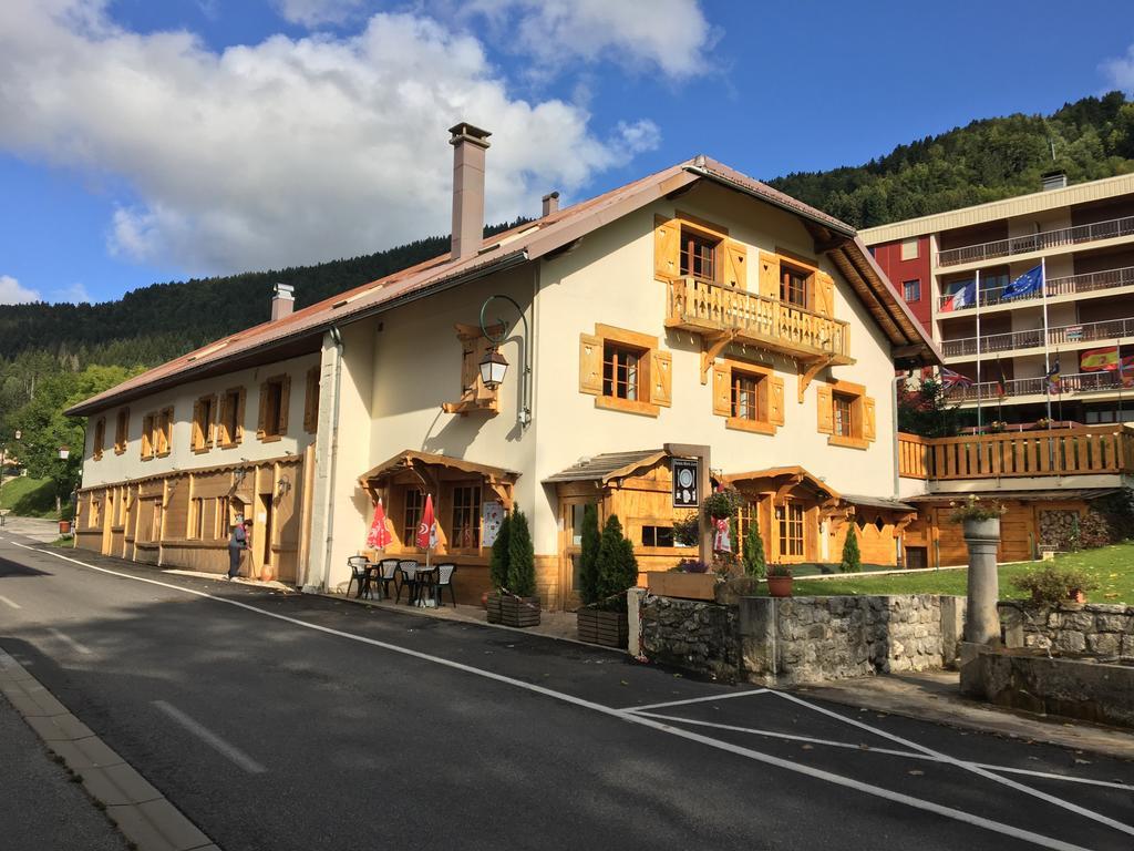 Relais Mont Jura Adults Only Bed & Breakfast Lélex Exterior foto